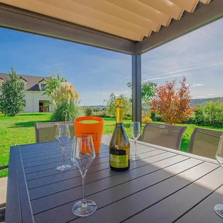 Semesterbostad L'oustaou